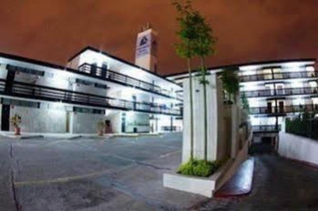 Hotel Portonovo Plaza Expo Zapopan Exterior photo