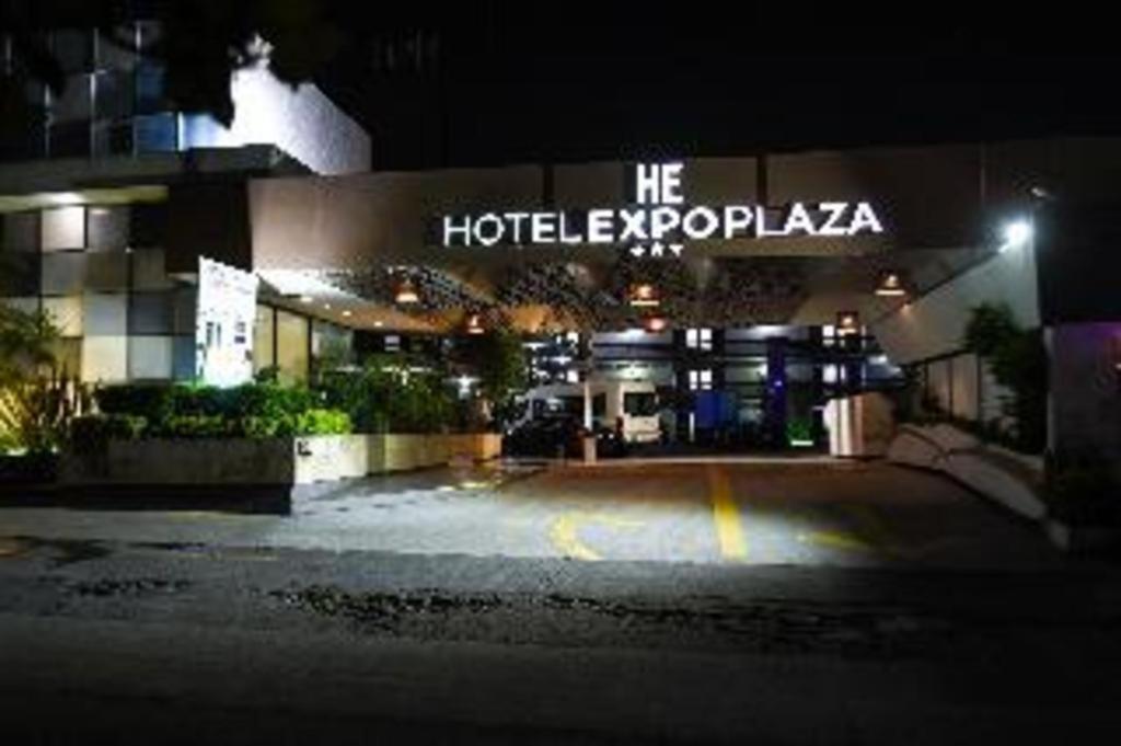 Hotel Portonovo Plaza Expo Zapopan Exterior photo