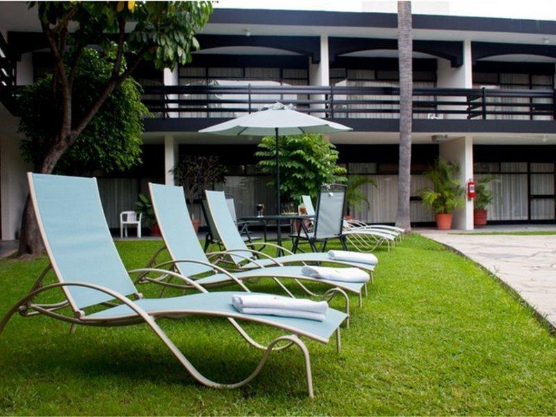 Hotel Portonovo Plaza Expo Zapopan Exterior photo