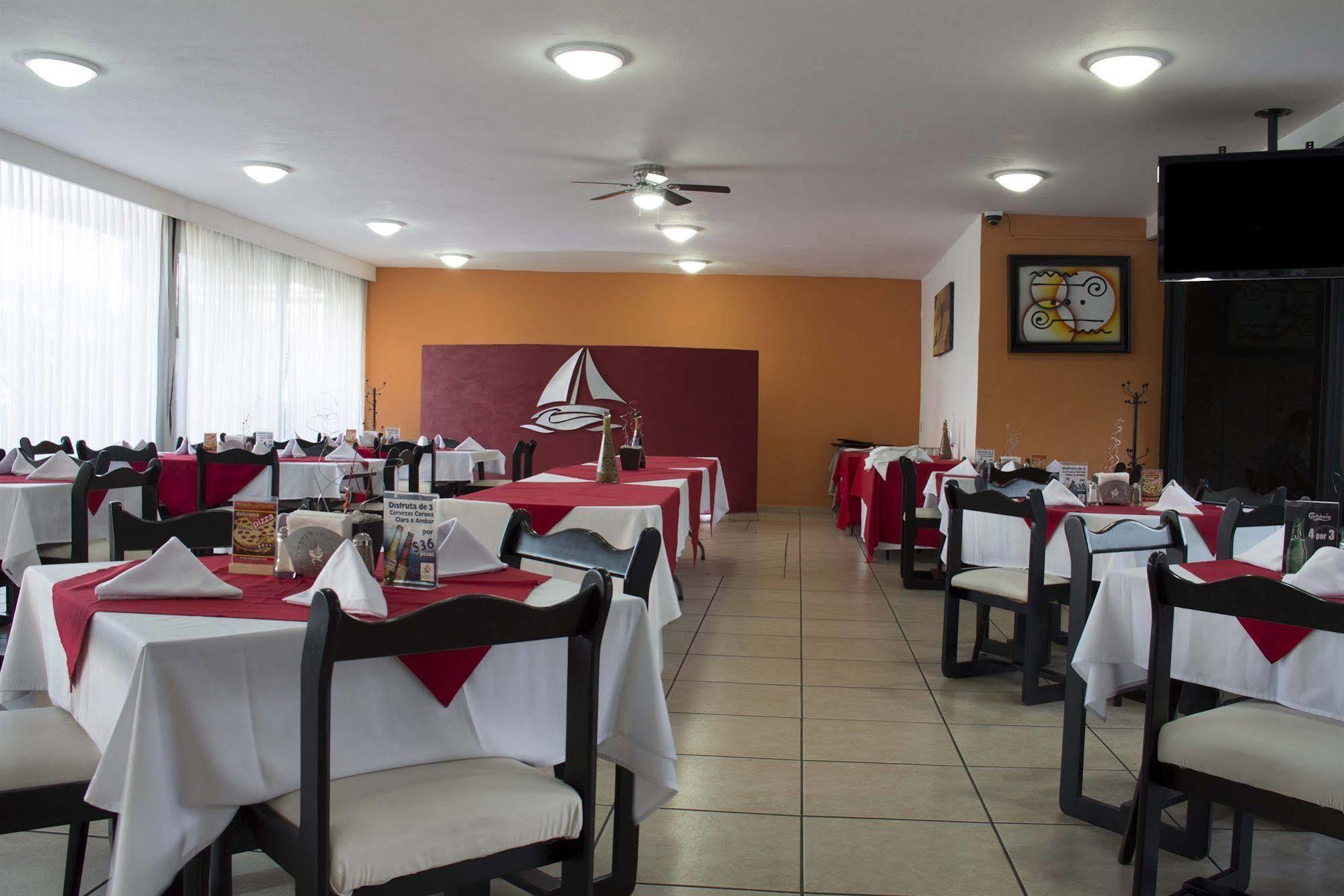 Hotel Portonovo Plaza Expo Zapopan Exterior photo